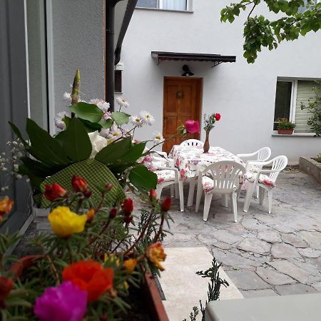 Guest House Sahat Hill Plowdiw Exterior foto